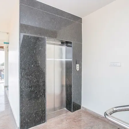 Lodge Oyo 13745 Cmn *