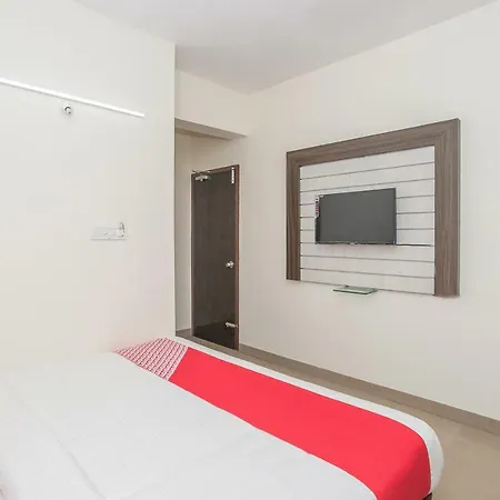 Lodge Oyo 13745 Cmn Hoskote