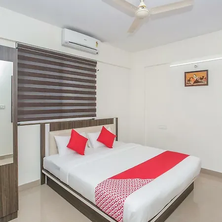 Oyo 13745 Cmn * Hoskote