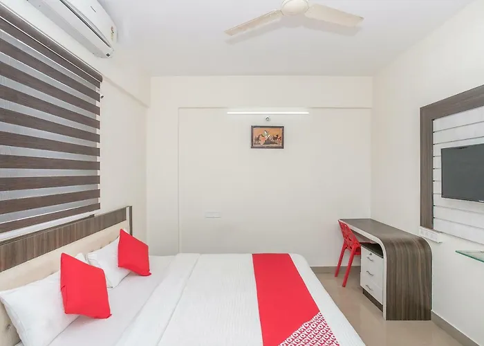 Oyo 13745 Cmn * Hoskote